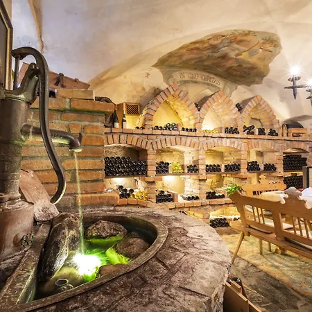 & Restaurant Wastlwirt