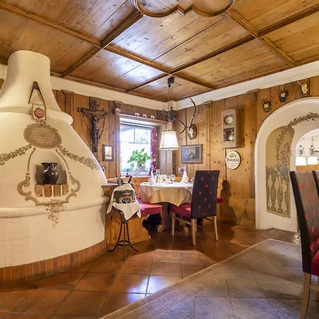 & Restaurant Wastlwirt Szálloda Sankt Michael im Lungau