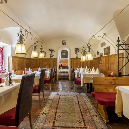 Szálloda & Restaurant Wastlwirt