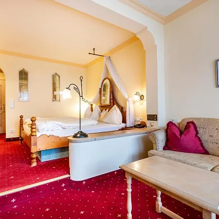 & Restaurant Wastlwirt Hotell